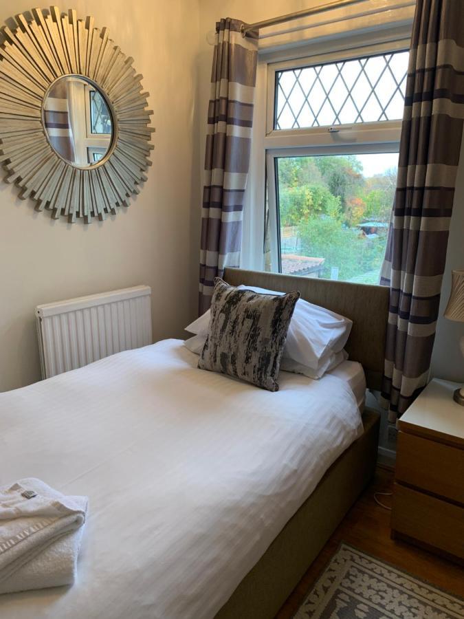 Parkview Guesthouse Cambridge  Bagian luar foto