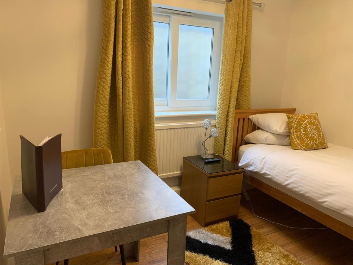 Parkview Guesthouse Cambridge  Bagian luar foto