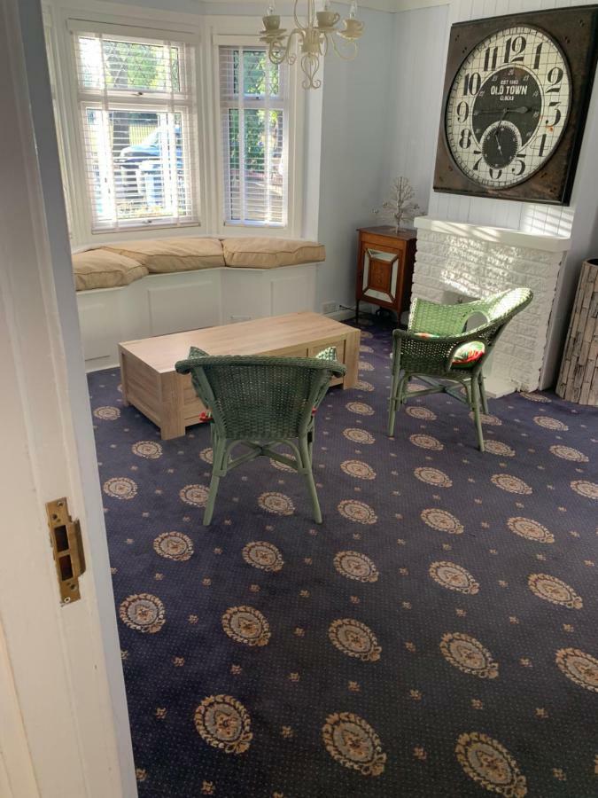 Parkview Guesthouse Cambridge  Bagian luar foto